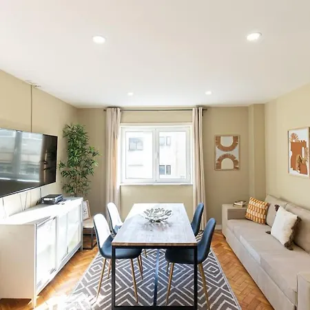 Aliados 3 Bed Porto