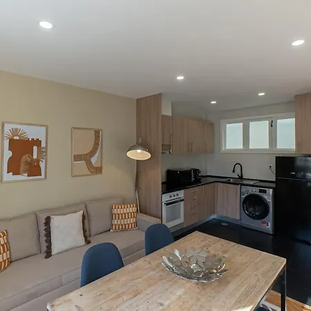 Apartment Aliados 3 Bed *